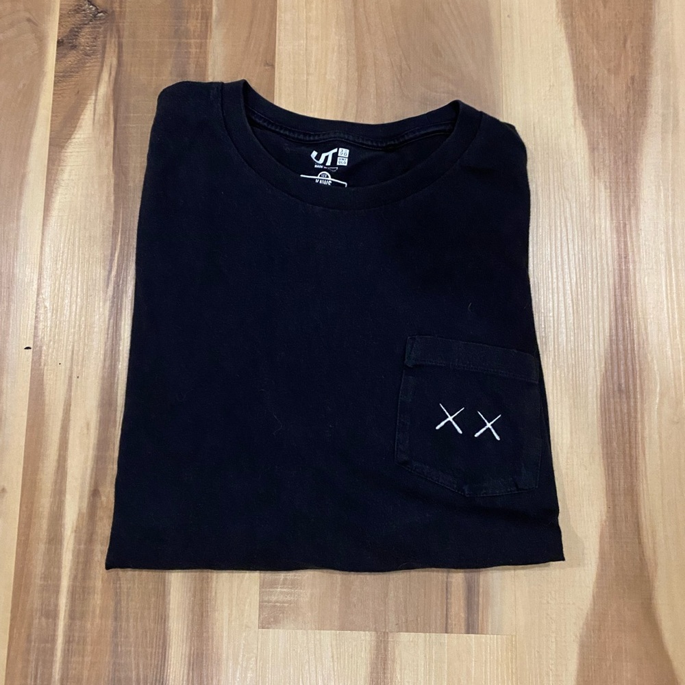 Kaws x Uniqlo x sesame street rare pocket tee